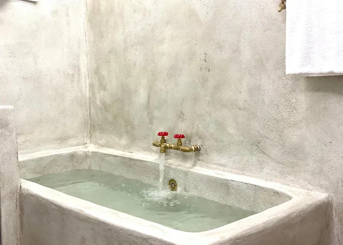 La Cueva Milos Apartment Adamantas (Milos)